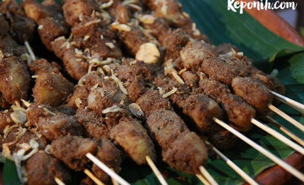 Nasi Jamblang khas Cirebon , kuliner indonesia 