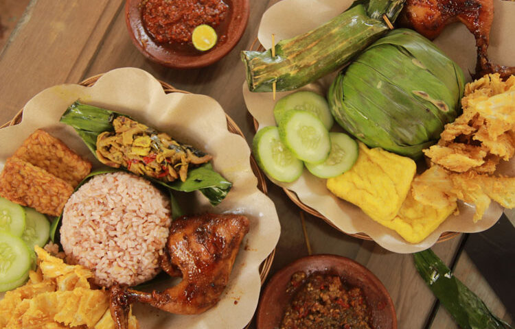 kuliner bandung, ayam peujet mas Prio, food blogger, media partner 