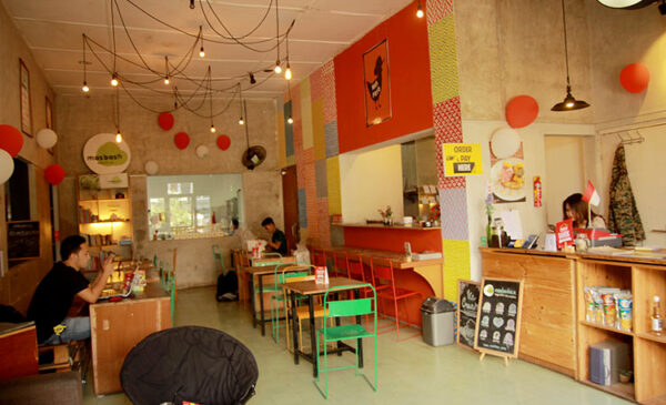 kuliner bandung, ayam peujet mas Prio, food blogger, media partner 