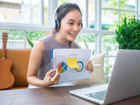 menata ruang kerja nyaman di rumah